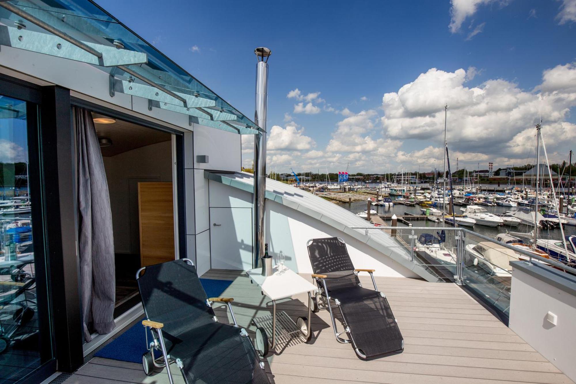 Kyst 5410 Floating Home 1 Neustadt in Holstein Exterior foto